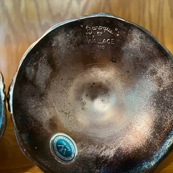 VINTAGE PAIR OF BAROQUE BY WALLACE SILVER PLATE 750 CANDLE STICKS/HOLDERS. HEAVY - Picture 6 of 8